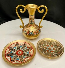 THREE DAMASQUINE DAMASCENE 24k GOLD PIECES: AN AMPHORA + TWO DISHES c.1980 g.