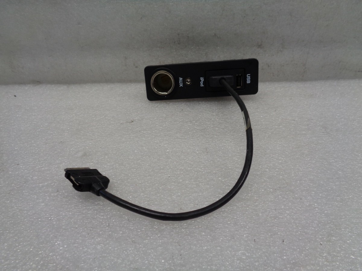 09-11 Jaguar XF USB AUX iPod Plug Connection Port 8X23-19C166-AD