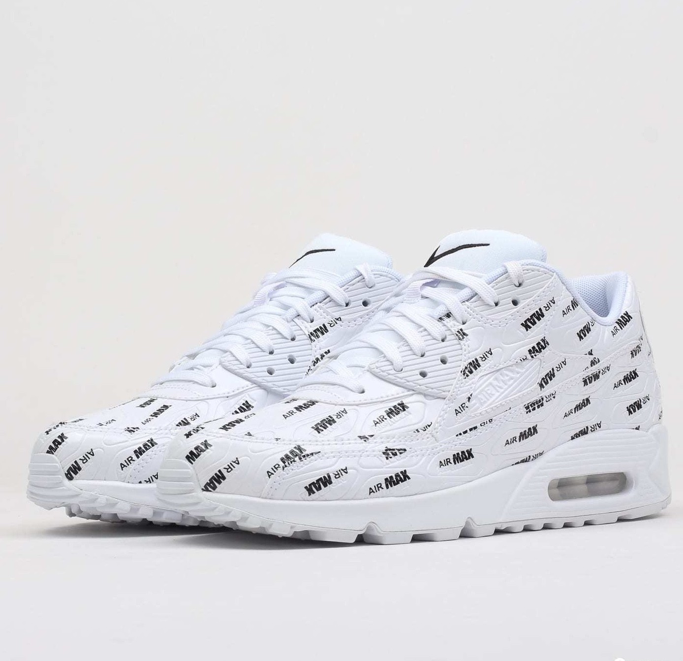 Nike air max 90 premio logo bianco nero 700155-103 airmax emergene'a correre. Nike air max 90 premio logo 700155-103 bianco nero 700155-103 logo airmax emergene'a correre. d4ec21