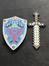 Legend of Zelda Link Hylian Hyrule Triforce Foam Shield LARP w/mind craft sword  