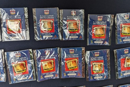 Lot of 24 St Louis Cardinals 2005 Post-Dispatch Lapel Pins - Picture 3 of 11