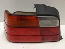 Feu arrière BMW 325