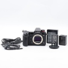 Panasonic Lumix S1 Mirrorless Camera (Full Frame) Body, 24.2MP, Black, DC-S1-K