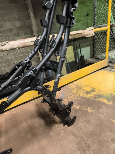 Cadre principal et V5 HPI transparent Yamaha Tracer 700 Mt-07 2016 à 2019  - Photo 8/24