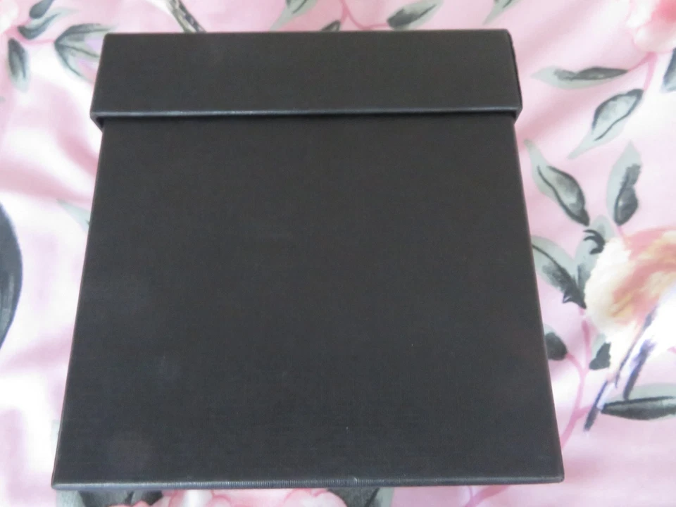 KATE BUSH - THIS WOMAN'S WORK : ANTHOLOGY 1978/90 - CD SET - EMI - [UK] (M-/M-) - Image 2 of 4