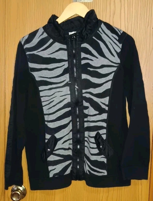 Zenergy By Chicos Zip Up Jacket Womens Size 3 Black With Grey Gray Animal Print