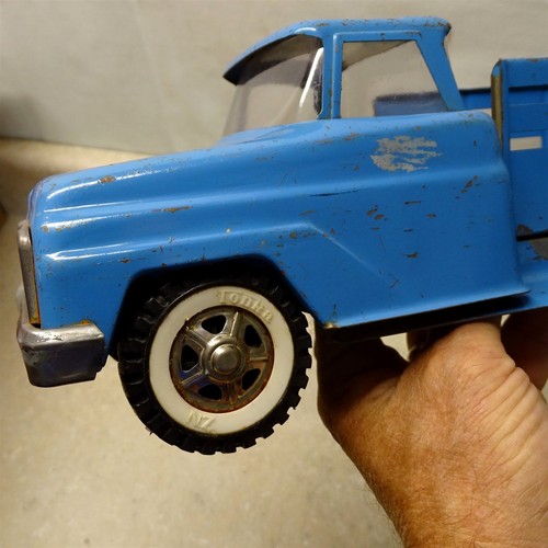 Vintage Tonka New Zealand Pick Up Truck, Farm Stake Rack, Sheep Livestock Blue - Picture 11 of 14