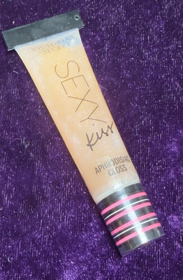 Victoria's Secret Lip Gloss Sexy Kiss VANILLA DREAM Aphrodisiac Gloss Sealed