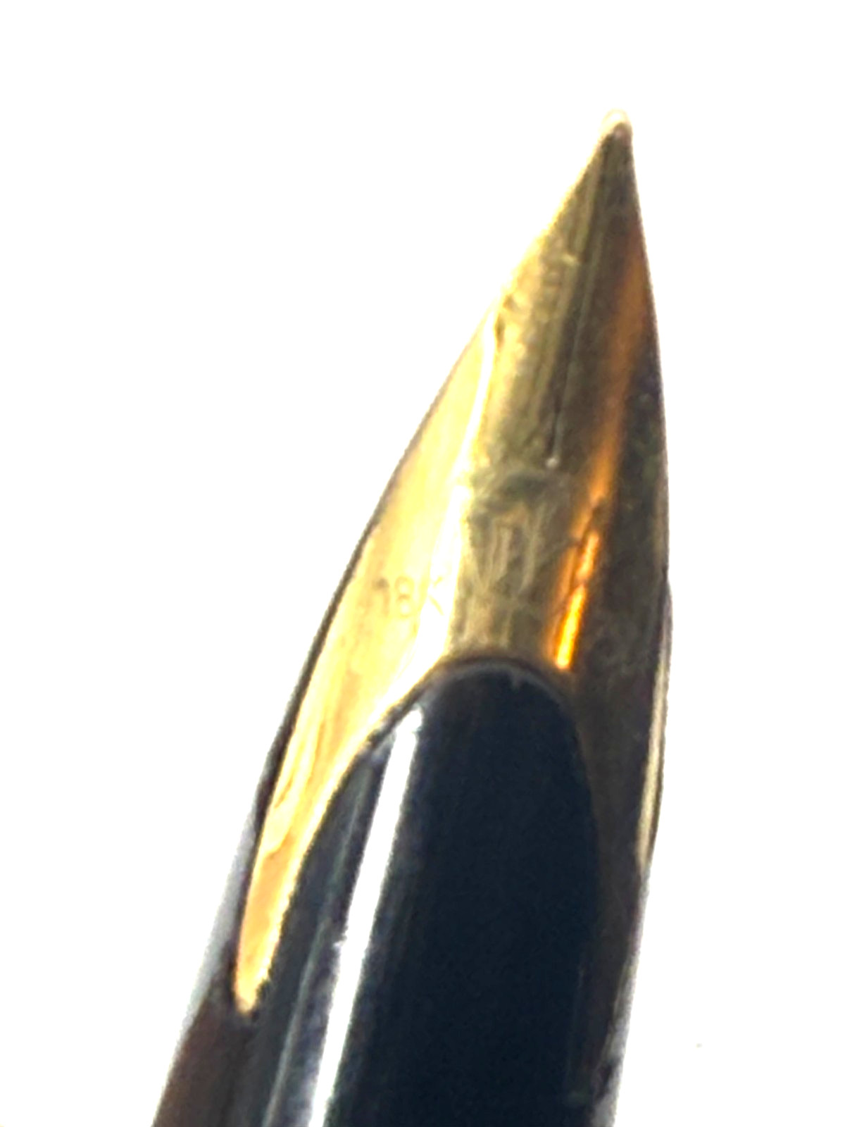 Waterman Carene Deluxe GT Silver 23K Gold & Black Lacquer M Medium 18K Nib Pen