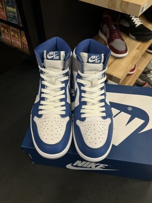 Jordan 1 Retro High OG True Blue Size 11, PREOWNED