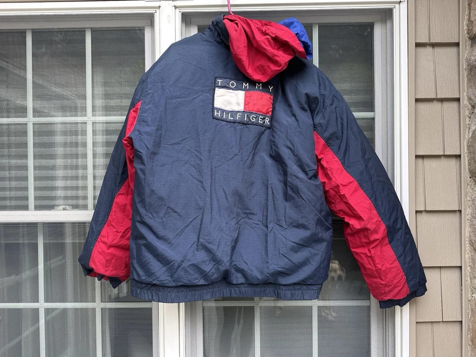 Chaqueta acolchada reversible Tommy Hilfiger de colección plumón de ganso para hombre bandera grande años 90 Foto 4 de 4