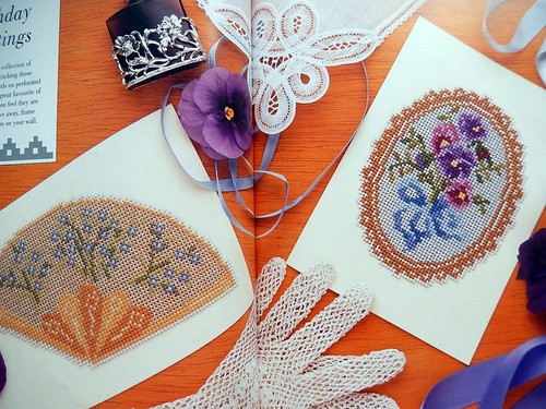 Cross Stitch Charts - Victorian Fans & Posies in Cross Stitch - Jane Alford - Picture 3 of 4
