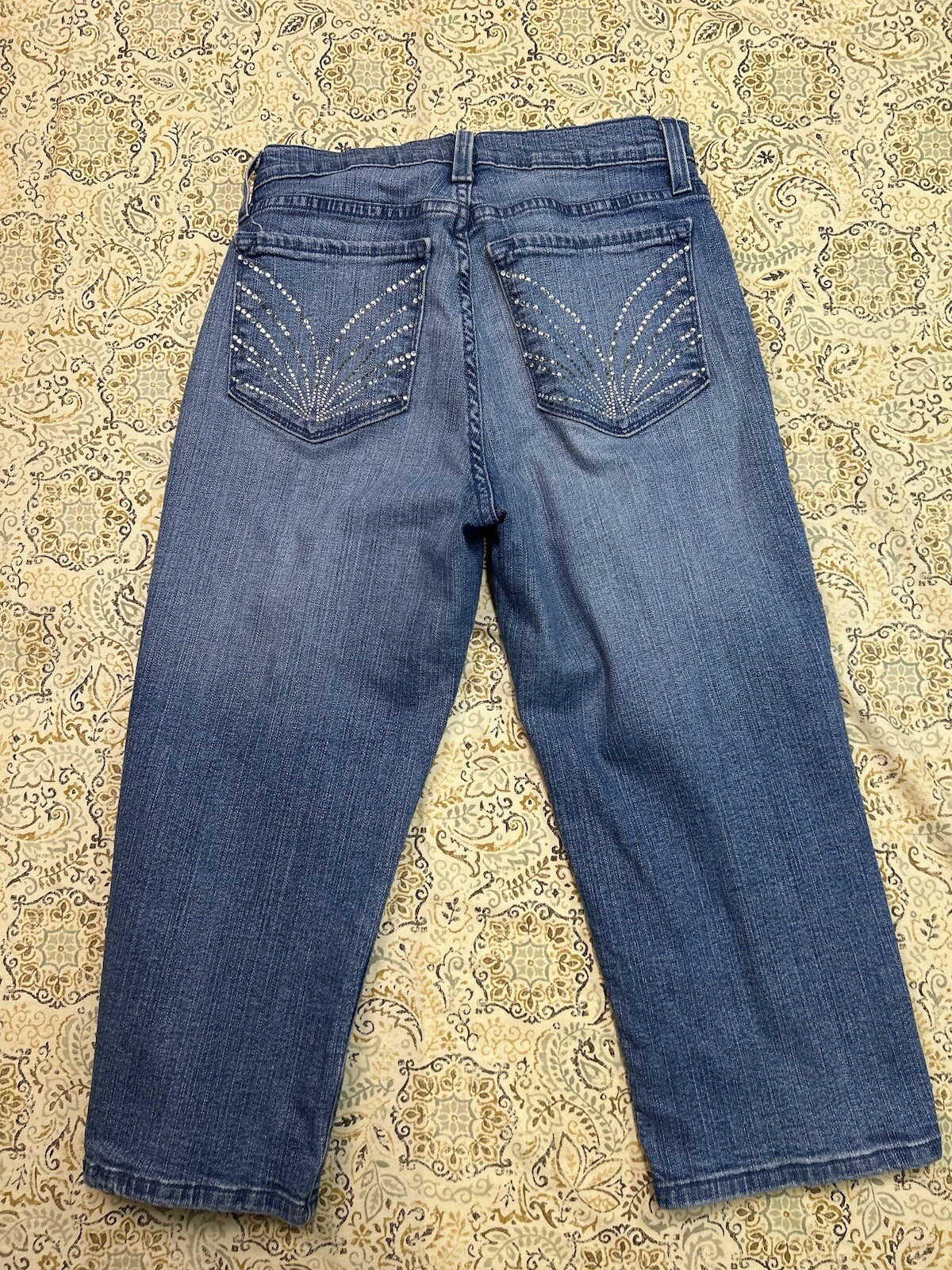 Picture 3 of 12