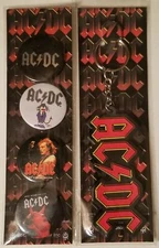 AC/DC - 4 BUTTONS AND KEY CHAIN COLLECTION - NEW IN PACKAGES 