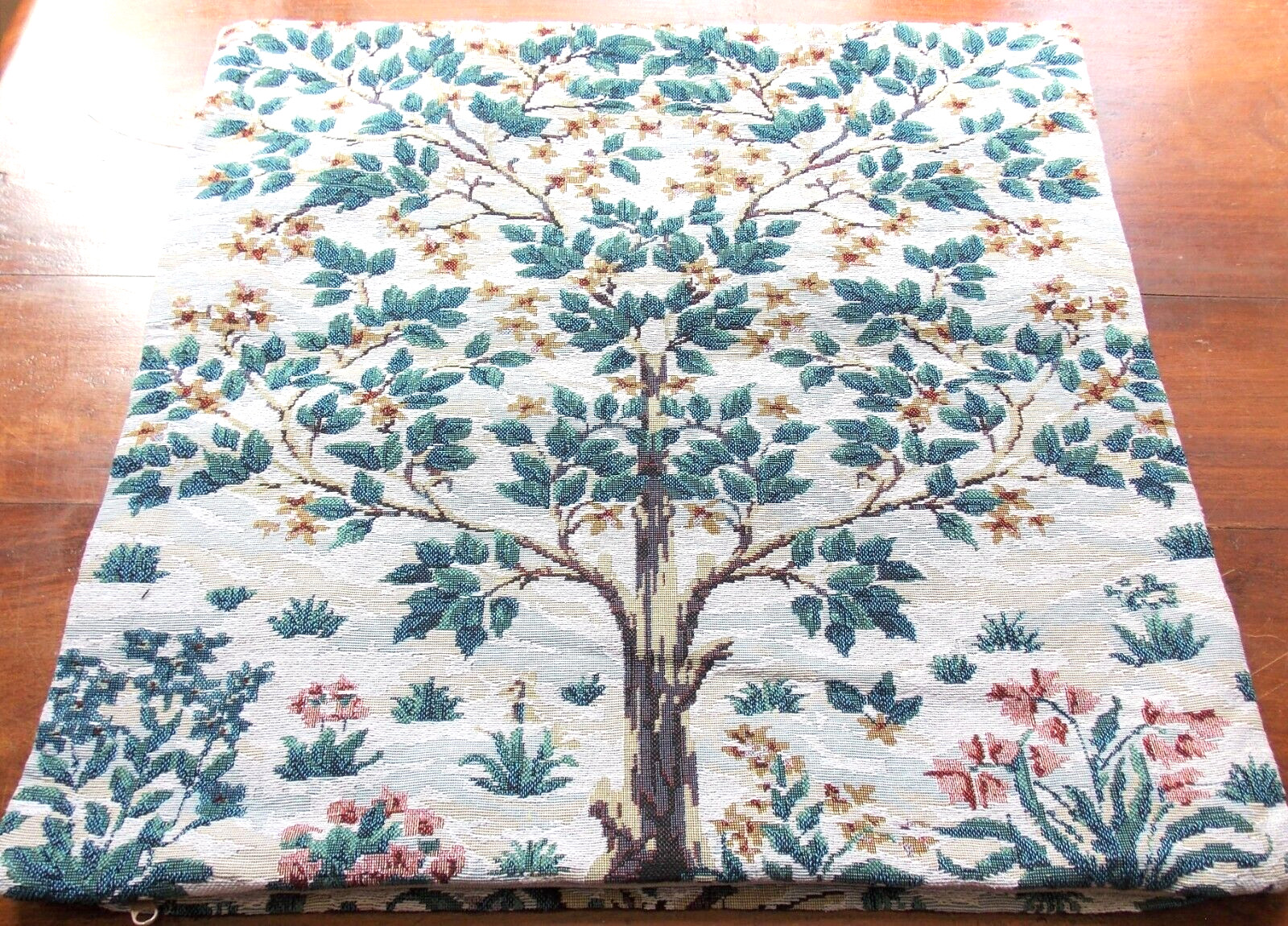 Coussin Arbre de Vie bohème chic pour déco de salon zen 45x45