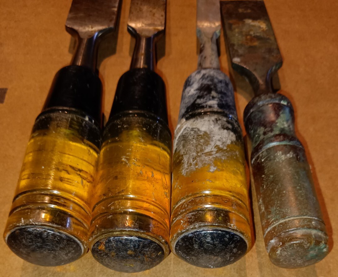4 PC VINTAGE BUCK BROS. YELLOW Clear Red Handle WOOD CHISEL Lot 1