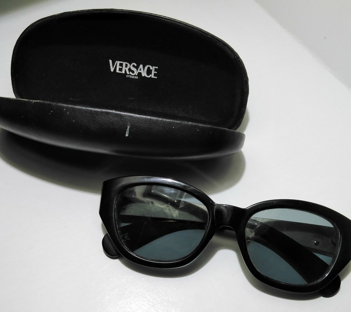 Gianni Versace 462/A 852 Cat Eye Sunglasses Black Gianni Versace 461/A 852 – Sammy & Nino main image 4
