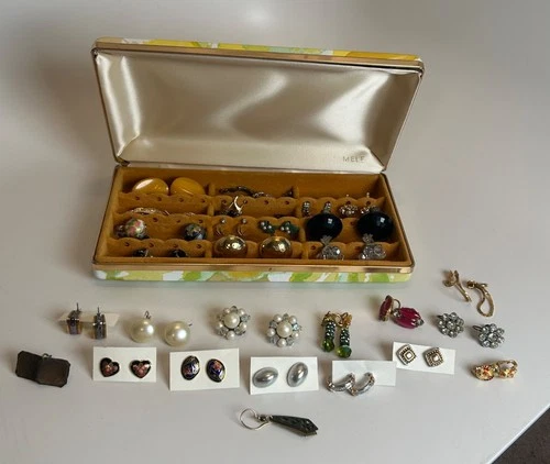 Lot of VTG Costume Jewelry Earrings Clip-on Screw-on Pieced Variety Mele Box