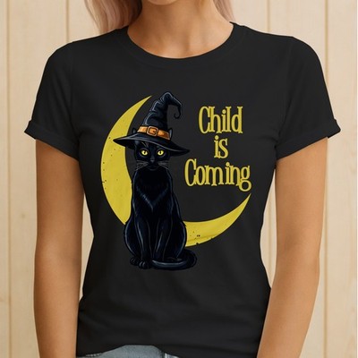 Kind kommt schwarze Katze Hexenhut Damen T-Shirt Halloween Schwangerschaft Ankündigung
