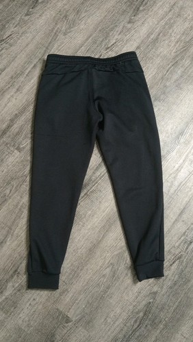 Under Armour Joggers Youth XL Black YXL Sweatpant Activewear Classic Comfort - Picture 2 of 8