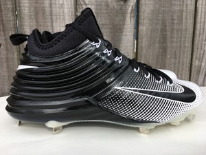 trout baseball cleats