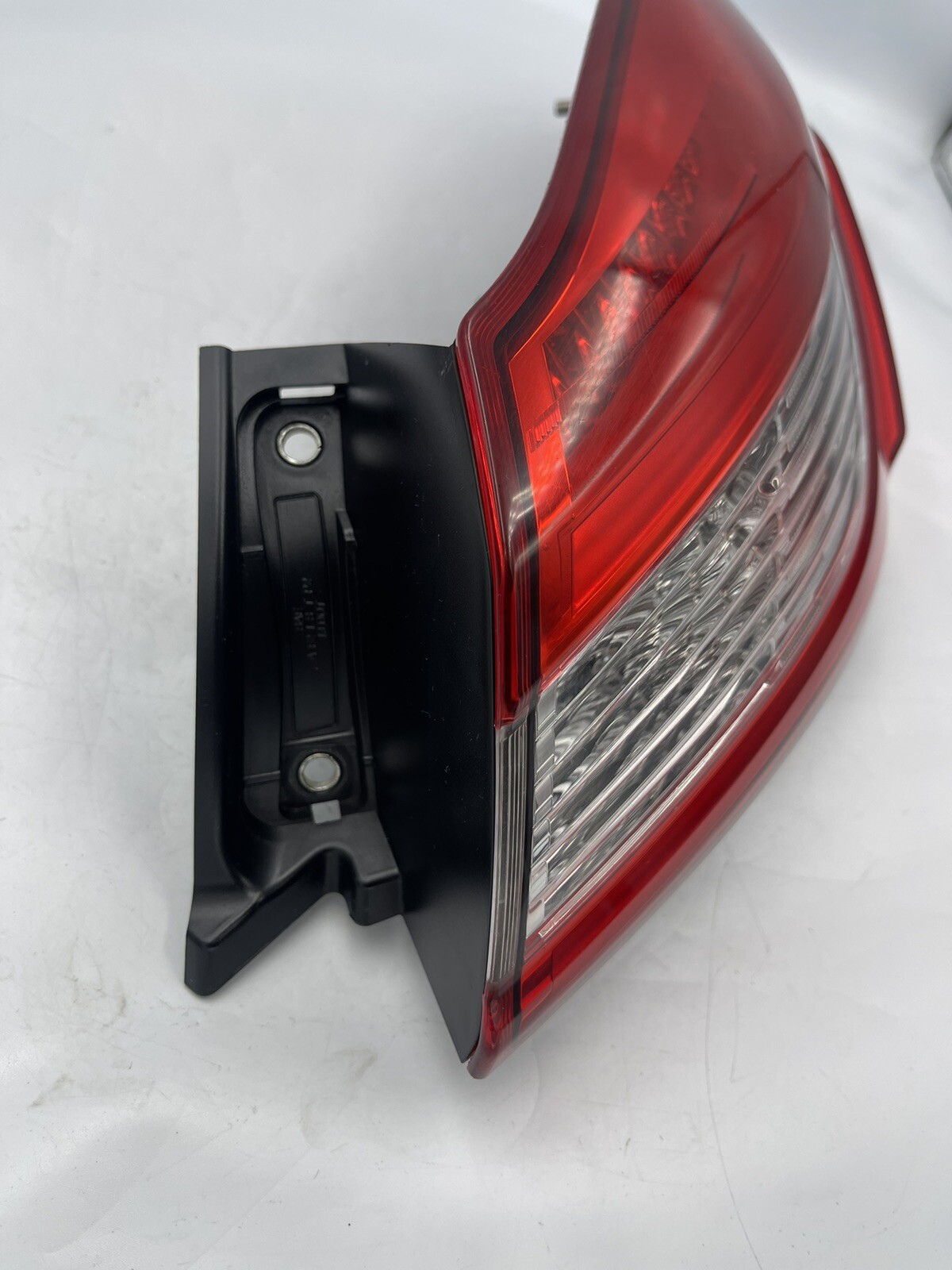 2014-2021 MASERATI GHIBLI REAR RIGHT QUARTER PANEL OUTER TAIL LIGHT LAMP OEM