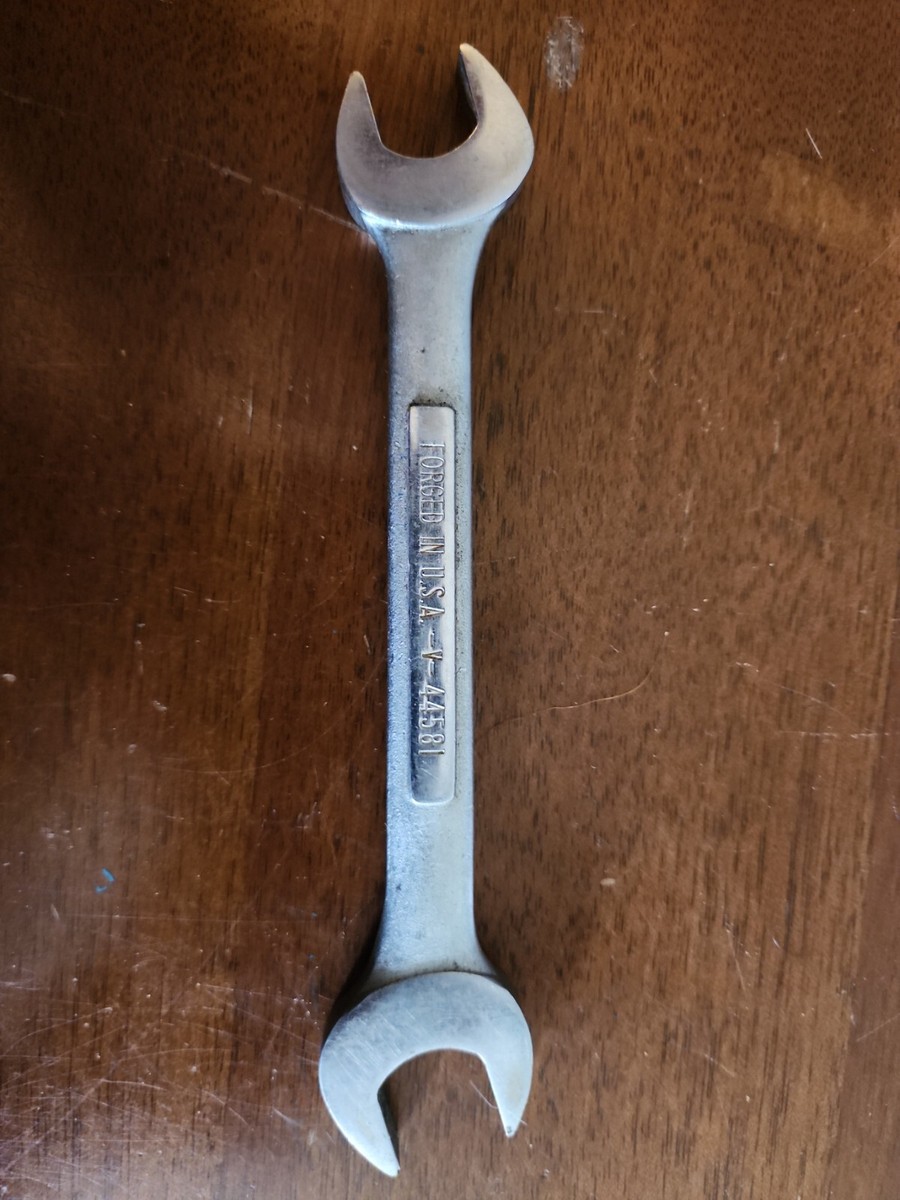VTG Craftsman USA 11/16 x 19/32 SAE Open End Wrench -V- 44581 A