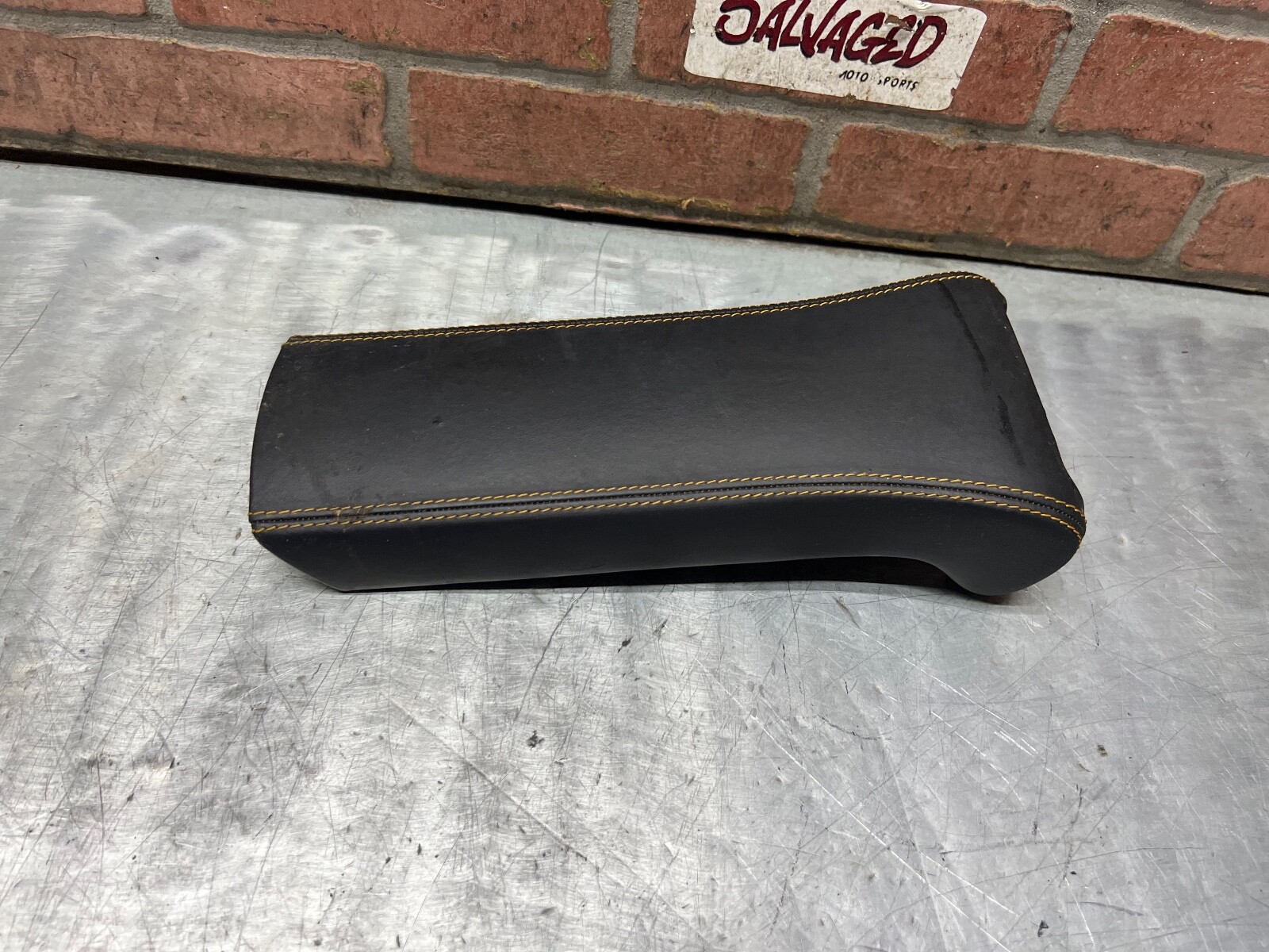Front Center Console Armrest Storage Door Black Alcantara Mclaren 650s Spider 15