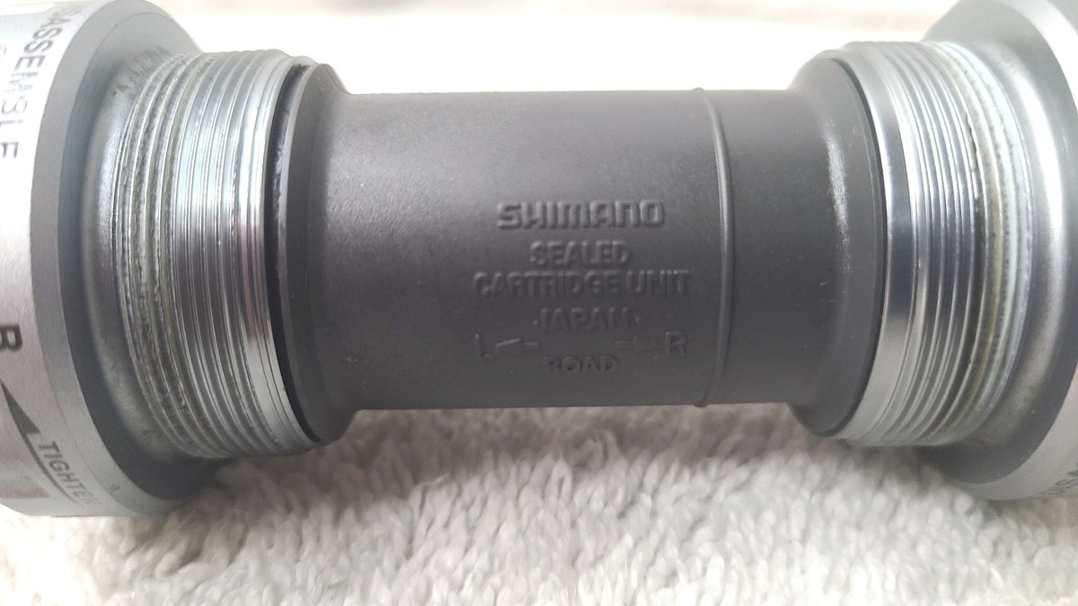 Shimano Ultegra SM-BB6700 Bottom Bracket, Hollowtech II Shimano Ultegra SM-BB6700 Bottom Bracket, Hollowtech II