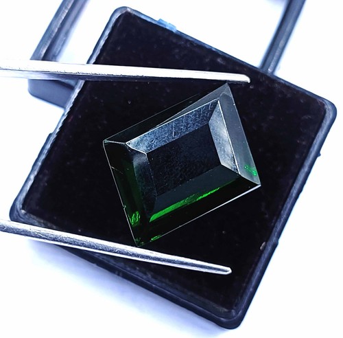 Piedra preciosa suelta verde natural de 23,10 quilates corte elegante con certificación EGL - Imagen 4 de 10