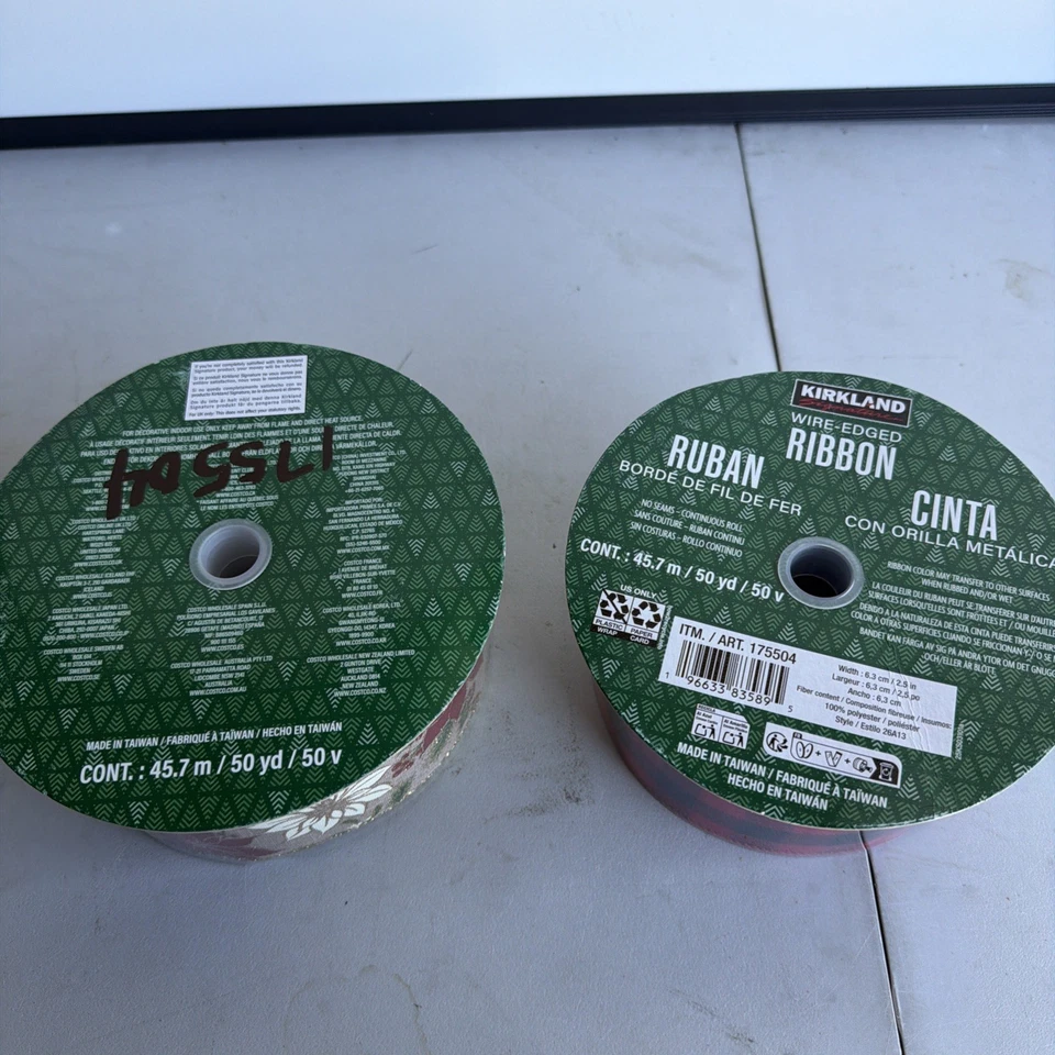 Cinta con bordes de alambre Kirkland Signature 50 yardas X 1,5 pulgadas rojo Navidad Foto 2 de 2