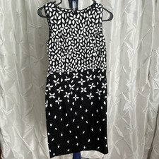 Talbots Women's Sleeveless Knee Length Sheath Dress, Black n White Pattern Sz4 P