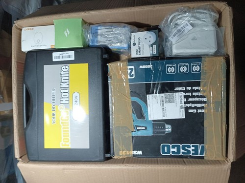 AMAZON RETURNS MIXED ELECTRIC ITEMS JOB LOT WHOLESALE 1 BOX SP1033