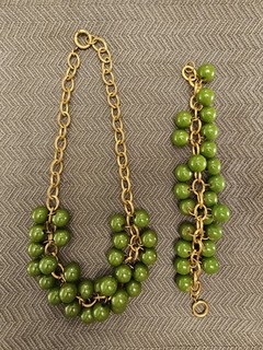 Green Bead VINTAGE Necklace and Bracelet