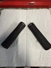Ergon GA2 Fat Grips - Black, Lock-On