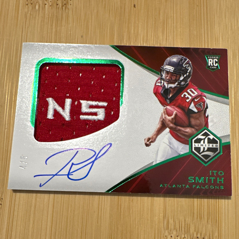 Panini 2018 Limited Ito Smith RC Logo Patch Auto  #160 /15 Falcons. Variation!!!