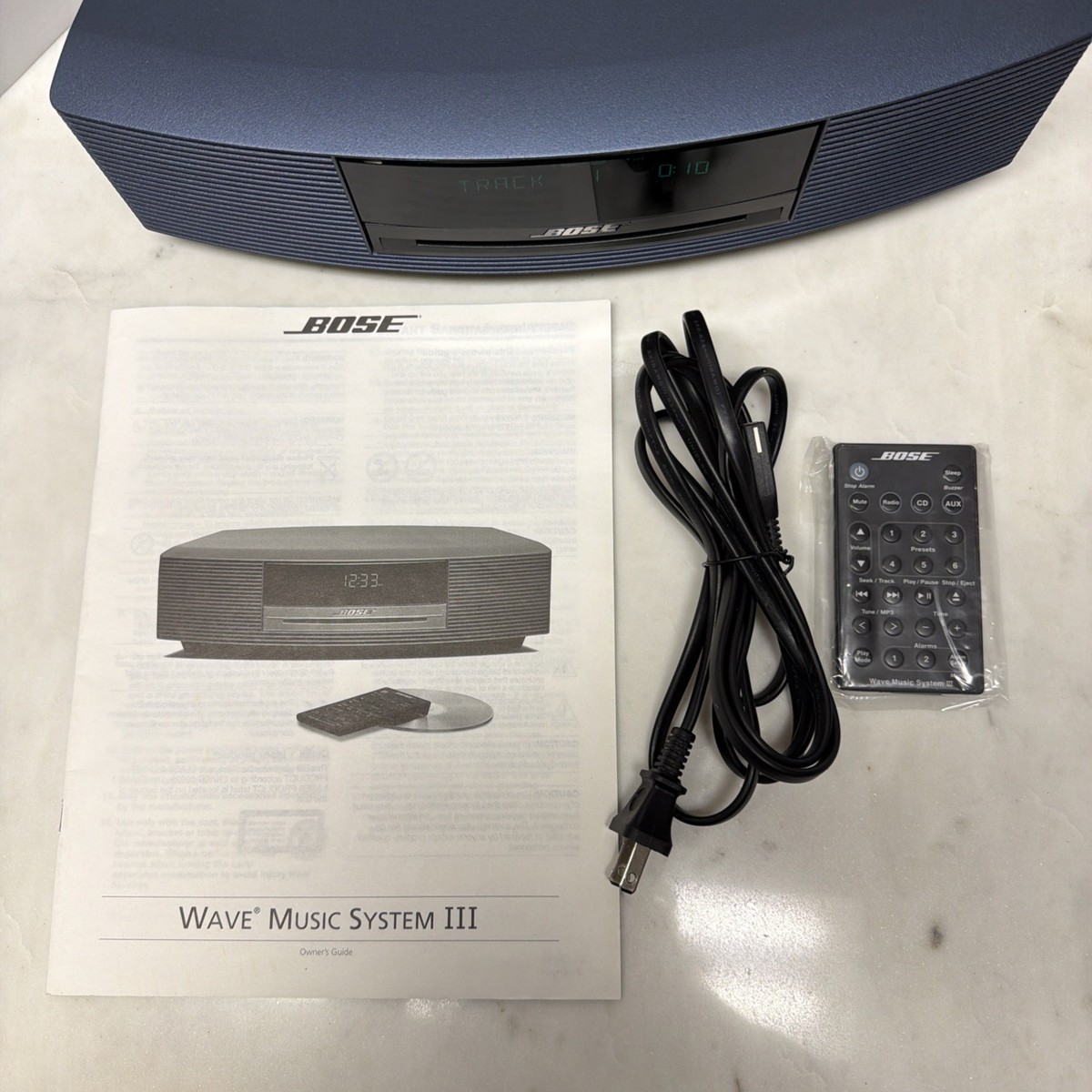 BOSE Wave Music System III正規店限定ミッドナイトブルー ボーズ、インテリアになじむ深い藍色--Wave music system IIIに限定色