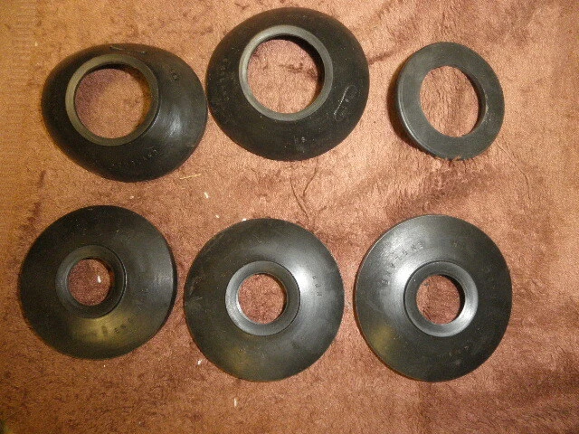 4 mitades de pinza usadas Dunlap/Sumtomo #688382 21/8" Jag XK150, XKE, Datsun SPL/SRL311 Foto 2 de 4