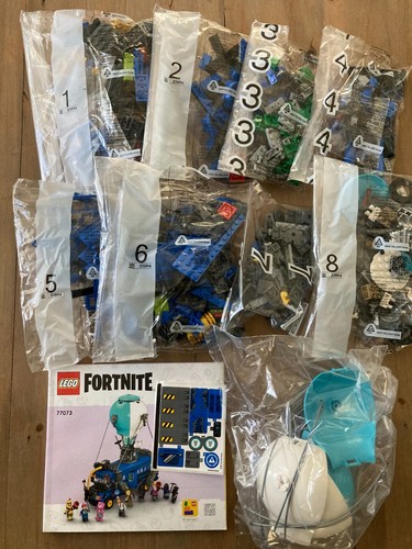 LEGO Fortnite — Battle Bus