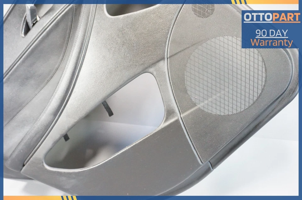 Cubierta de panel de moldura de puerta interior trasera izquierda negra Mercedes W219 CLS500 2006-2011 Foto 3 de 4