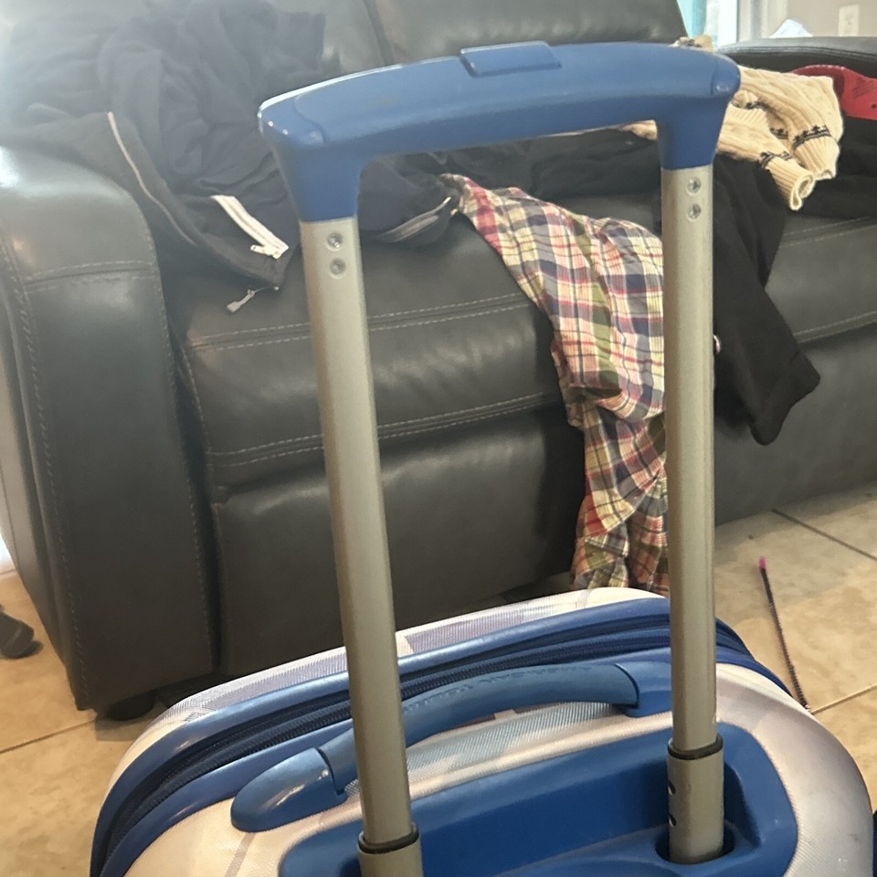 American Tourister R2D2 21inch Hardside Spinner, CarryOn Luggage, On