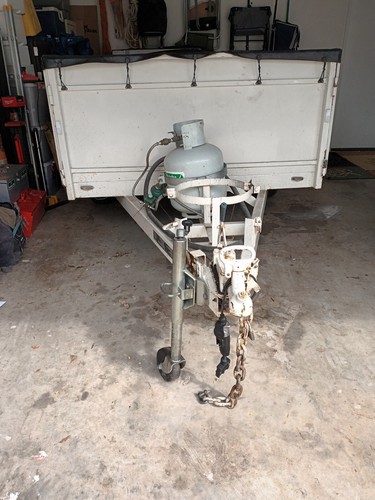 Catering trailer with gas burners, hot plate and rear pizza oven, off road tyres - Picture 10 of 14