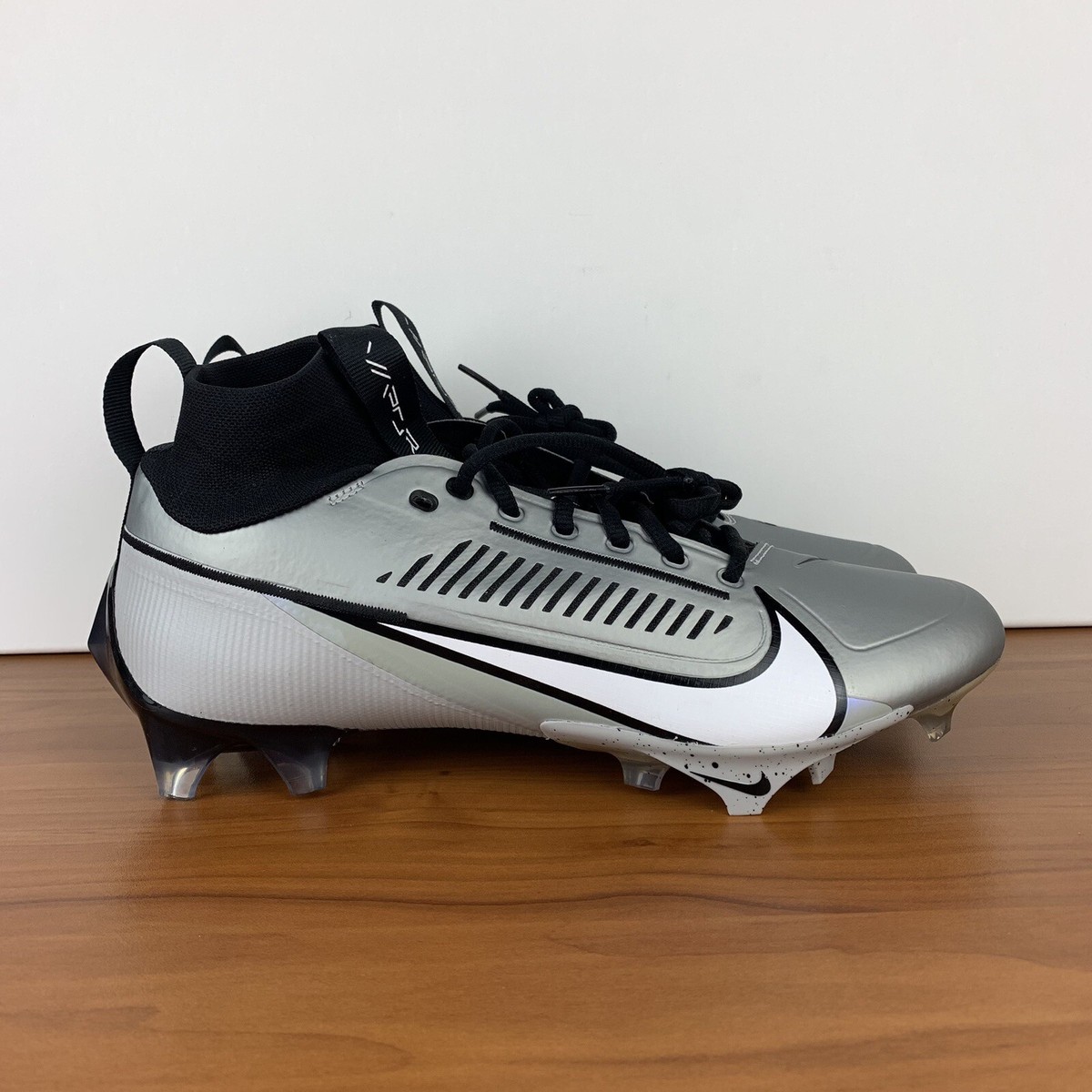 NEW Nike Vapor Edge Pro 360 2 Football Cleats DA5456-002 Size 9.5 Light Smoke Nike Vapor Edge Pro 360 2 Football Cleats | Mercari main image 2