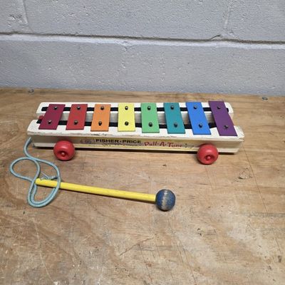 #ad VINTAGE 1964 78 FISHER PRICE PULL A TUNE XYLOPHONE WITH MALLET #870 $23.99
