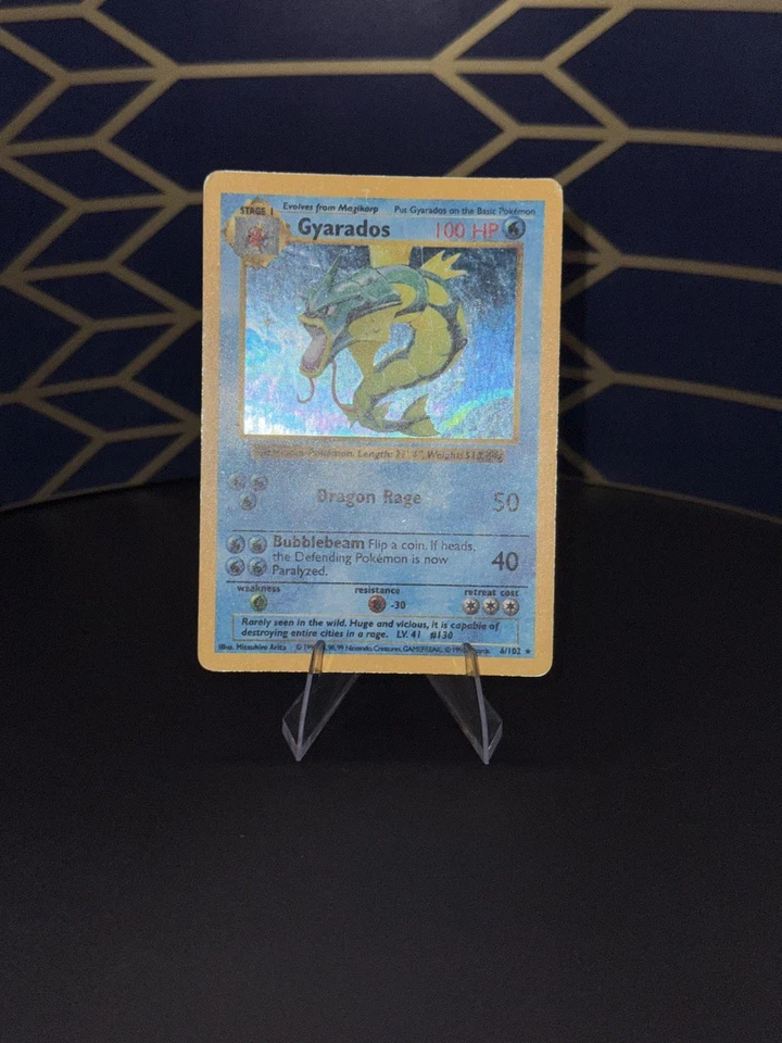 Gyarados 006/102 Base Set (Shadowless) Holo - Image 2 of 3