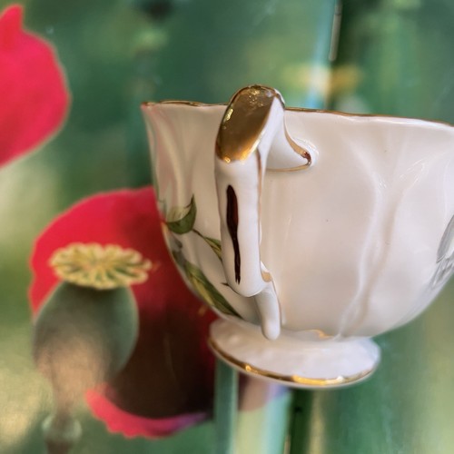 Aynsley Magnolia Dogwood Embossed Tea Cup & Saucer Green Inside Crocus Style - Picture 6 of 14