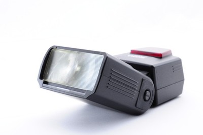 Sigma EF-500 DG ST EO-ETTL für Canon Near Mint Blitzgerät zur Montage in Blit...