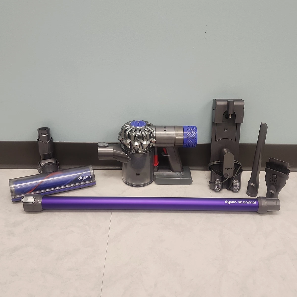 Dyson V6 Motorhead Vacuum Cleaners for Sale - Shop New & Used