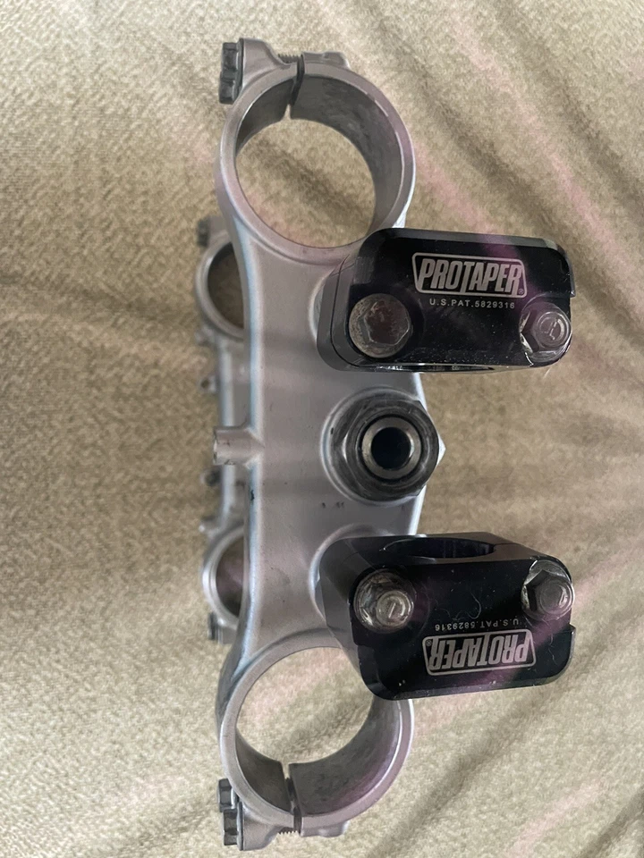 Kawasaki KX125 2000 99-02 triple árbol horquilla abrazadera puente vástago de dirección horquilla Foto 3 de 4