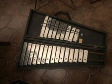 Vintage 1920's Gretsch Glockenspiel (Oak Case)